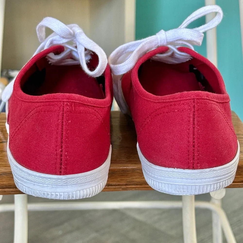 American Eagle Outfitters vibrant red